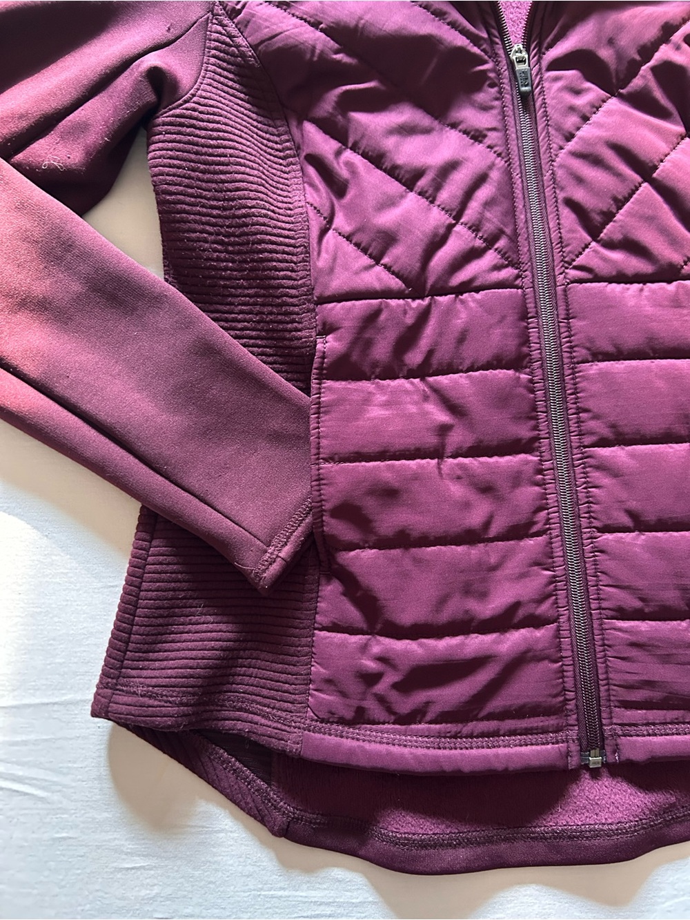 Fila Sport Quilted Hooded Jacket in Dark Purple/Eggplant Size Medium - Picture 3 of 9